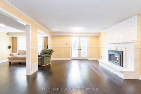 Photo 12 at 82 Derby Court, London, Newmarket