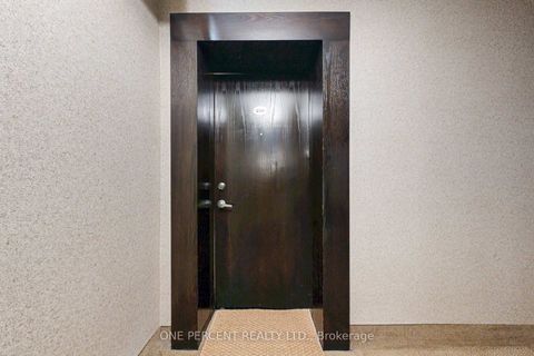 Photo 3 at 206 - 2550 Bathurst Street, Forest Hill North, Toronto