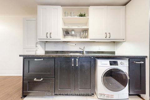 Photo 7 at 206 - 2550 Bathurst Street, Forest Hill North, Toronto