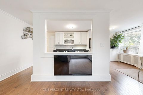 Photo 13 at 206 - 2550 Bathurst Street, Forest Hill North, Toronto