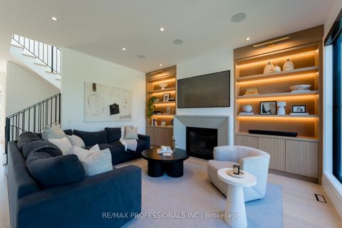 Photo 12 at 229 Tweedsdale Crescent, SW Southwest, Oakville
