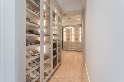 Photo 33 at 229 Tweedsdale Crescent, SW Southwest, Oakville