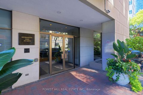 Photo 7 at 1707 - 298 Jarvis Street, Yonge Corridor, Toronto Photo 7 at 1707 - 298 Jarvis Street, Yonge Corridor, Toronto