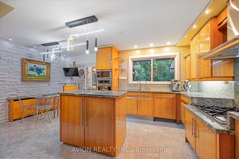 Photo 12 at 38 Purdon Drive, Bathurst Manor, Toronto