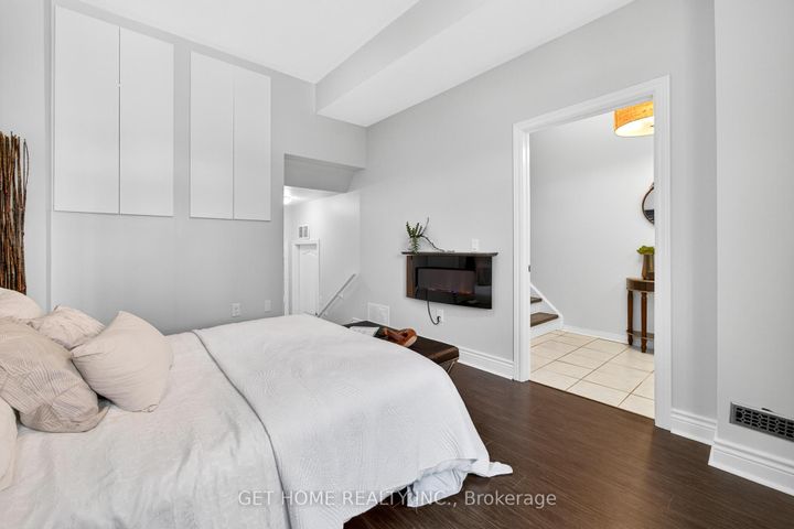 Photo 15 at 39 Schooner Lane, Rouge E10, Toronto