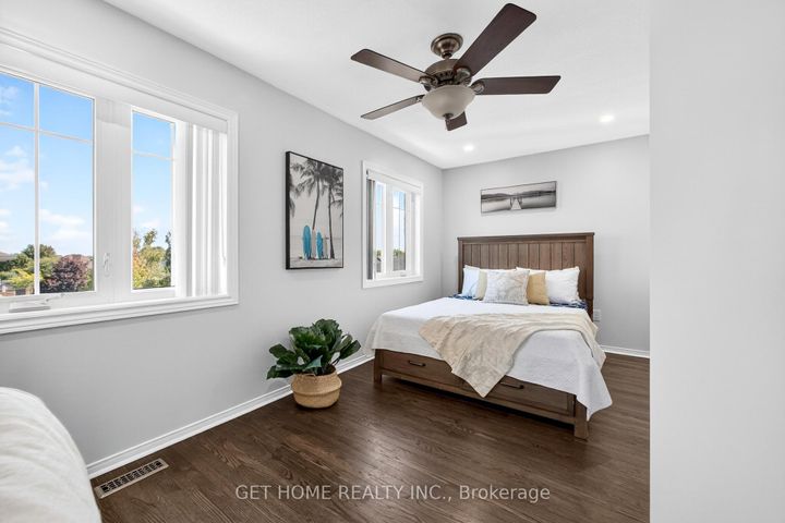 Photo 37 at 39 Schooner Lane, Rouge E10, Toronto