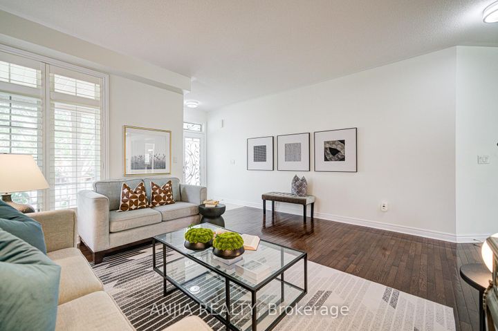 Photo 8 at 15 Sedore Street, Greensborough, Markham