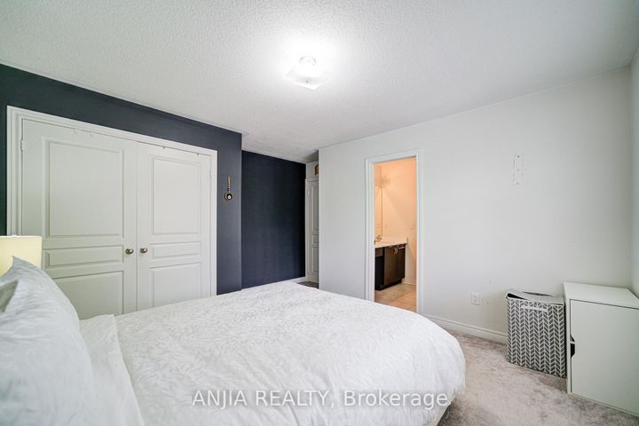 Photo 35 at 15 Sedore Street, Greensborough, Markham