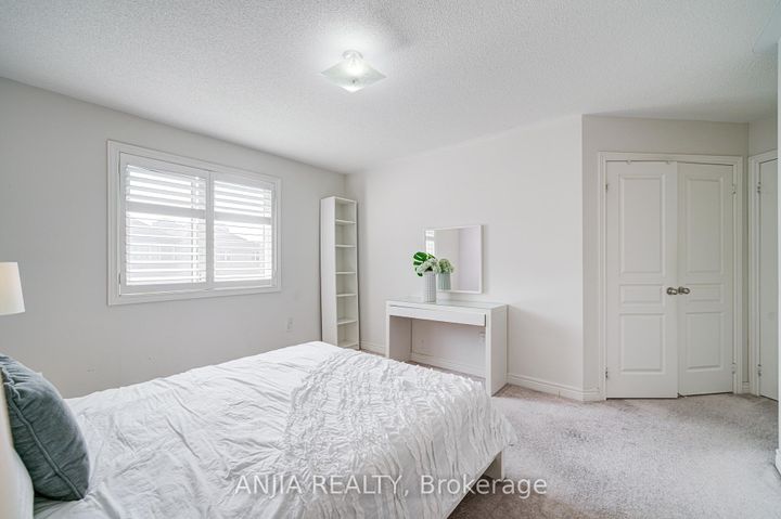 Photo 40 at 15 Sedore Street, Greensborough, Markham