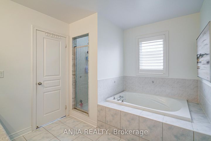 Photo 45 at 15 Sedore Street, Greensborough, Markham