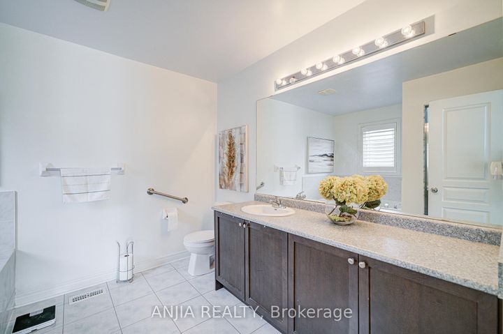 Photo 46 at 15 Sedore Street, Greensborough, Markham