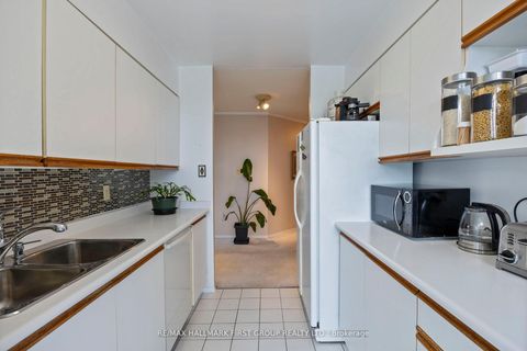 Photo 17 at 506 - 3231 Eglinton Avenue E, Scarborough Village, Toronto