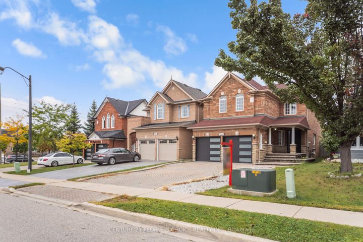 Photo 1 at 7059 Magistrate Terrace, Meadowvale Village, Mississauga