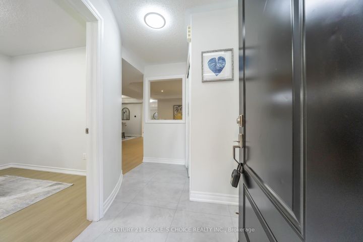 Photo 4 at 7059 Magistrate Terrace, Meadowvale Village, Mississauga