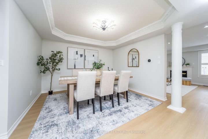 Photo 7 at 7059 Magistrate Terrace, Meadowvale Village, Mississauga