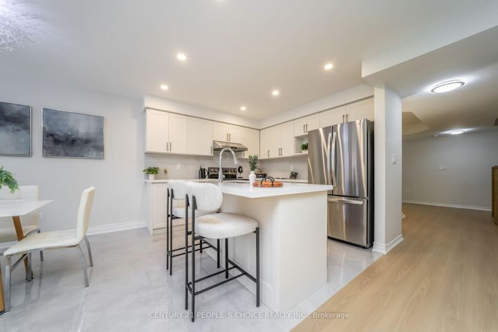 Photo 20 at 7059 Magistrate Terrace, Meadowvale Village, Mississauga