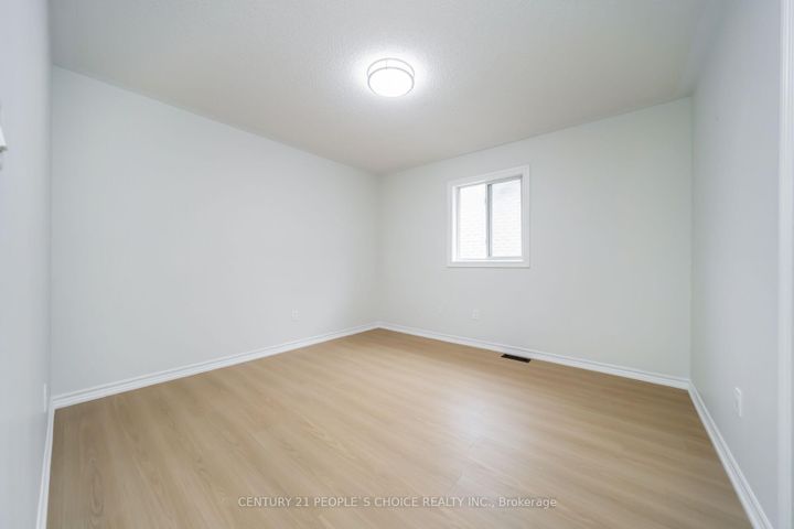 Photo 30 at 7059 Magistrate Terrace, Meadowvale Village, Mississauga