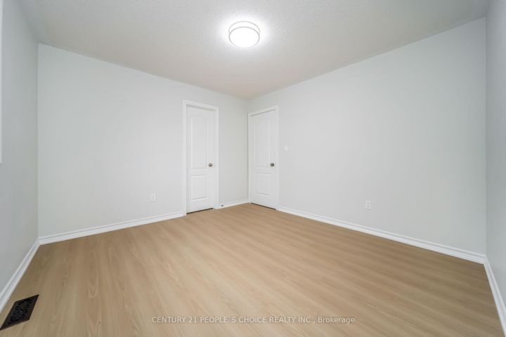 Photo 31 at 7059 Magistrate Terrace, Meadowvale Village, Mississauga