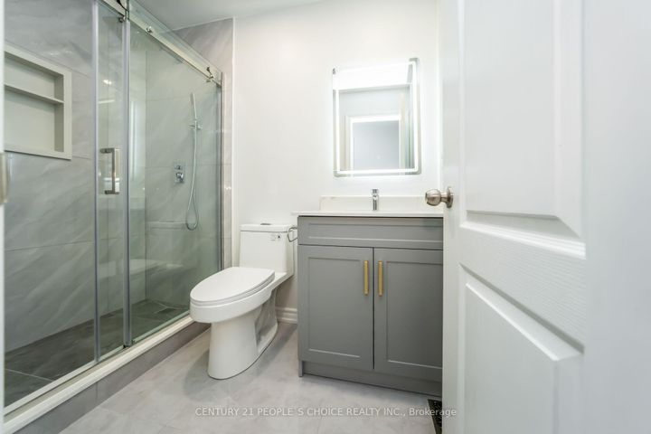 Photo 33 at 7059 Magistrate Terrace, Meadowvale Village, Mississauga
