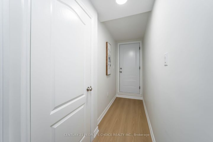 Photo 40 at 7059 Magistrate Terrace, Meadowvale Village, Mississauga