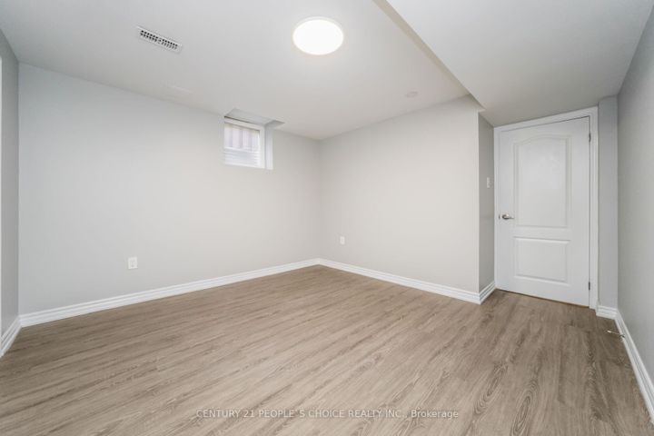 Photo 47 at 7059 Magistrate Terrace, Meadowvale Village, Mississauga