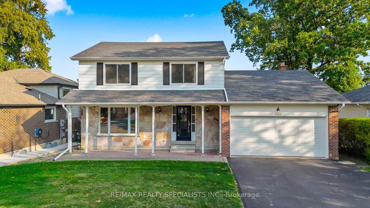Photo 0 at 2160 Jenner Court, Sheridan, Mississauga