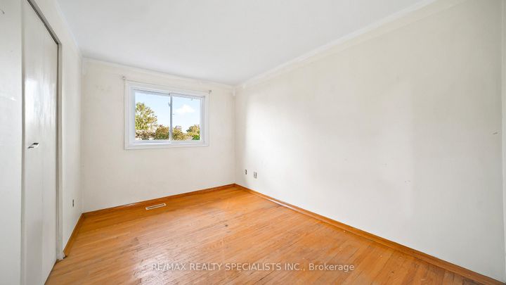 Photo 22 at 2160 Jenner Court, Sheridan, Mississauga