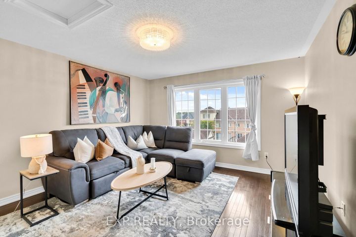 Photo 11 at 25 Abberley Street, Cornell, Markham