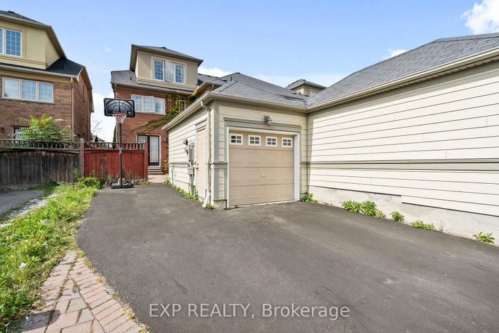 Photo 22 at 25 Abberley Street, Cornell, Markham
