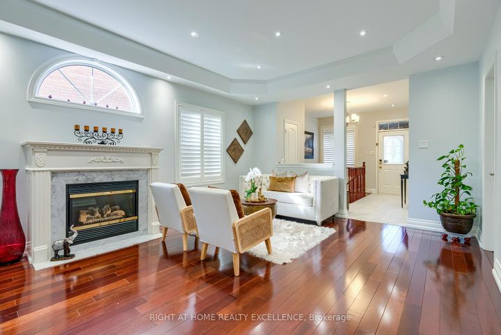 Photo 6 at 6862 Gooderham Estate Boulevard, Meadowvale Village, Mississauga