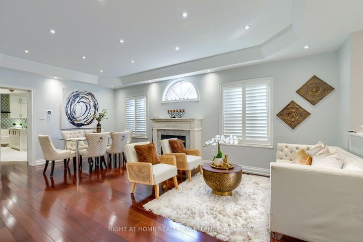 Photo 7 at 6862 Gooderham Estate Boulevard, Meadowvale Village, Mississauga