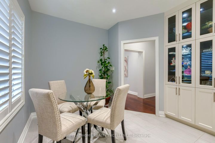 Photo 14 at 6862 Gooderham Estate Boulevard, Meadowvale Village, Mississauga