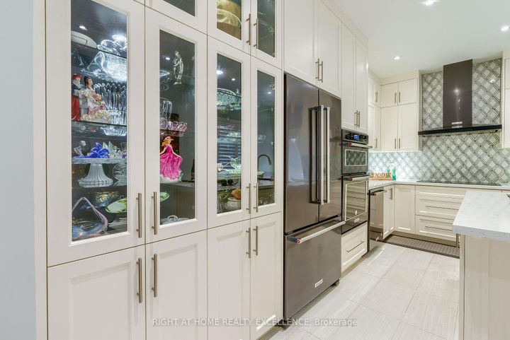 Photo 17 at 6862 Gooderham Estate Boulevard, Meadowvale Village, Mississauga