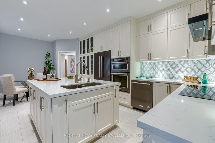 Photo 20 at 6862 Gooderham Estate Boulevard, Meadowvale Village, Mississauga