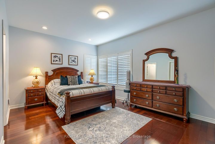 Photo 23 at 6862 Gooderham Estate Boulevard, Meadowvale Village, Mississauga