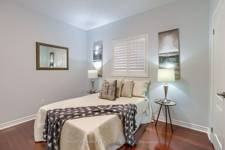 Photo 28 at 6862 Gooderham Estate Boulevard, Meadowvale Village, Mississauga