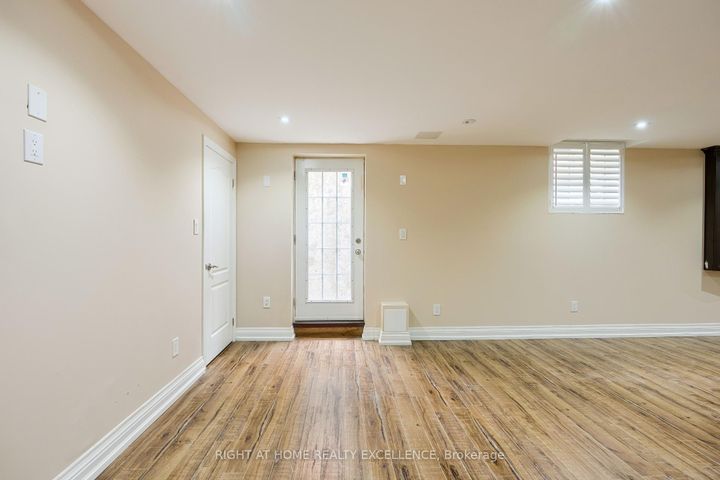 Photo 34 at 6862 Gooderham Estate Boulevard, Meadowvale Village, Mississauga