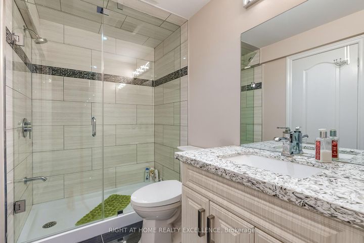Photo 39 at 6862 Gooderham Estate Boulevard, Meadowvale Village, Mississauga