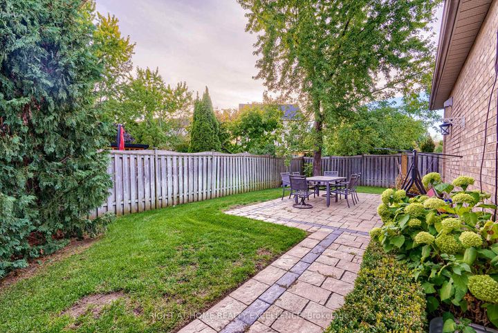 Photo 43 at 6862 Gooderham Estate Boulevard, Meadowvale Village, Mississauga