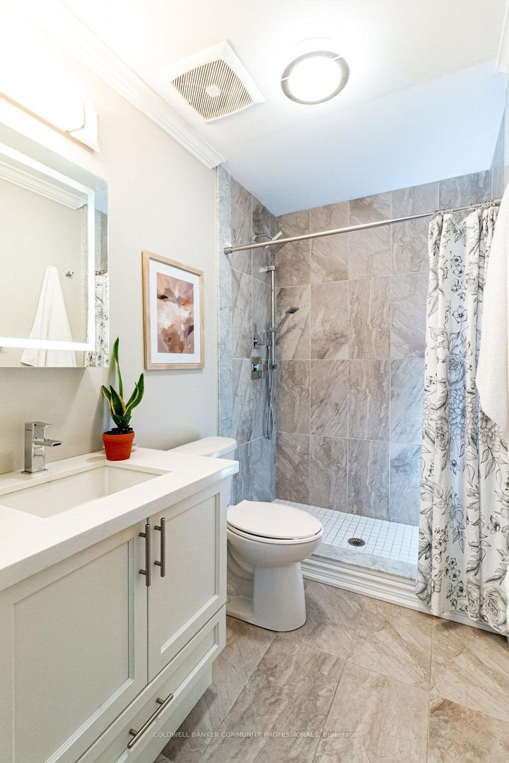 Photo 16 at 203 - 81 Robinson Street, Durand, Hamilton