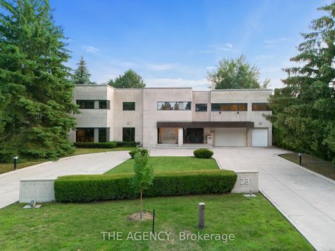 Photo 1 at 23 Bayview Ridge, York Mills, Toronto
