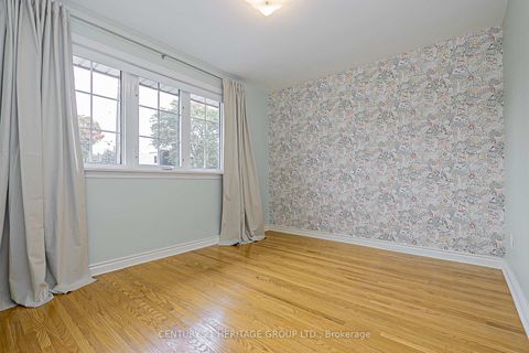 Photo 13 at 53 Caronport Crescent, Donalda, Toronto