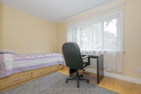 Photo 18 at 53 Caronport Crescent, Donalda, Toronto