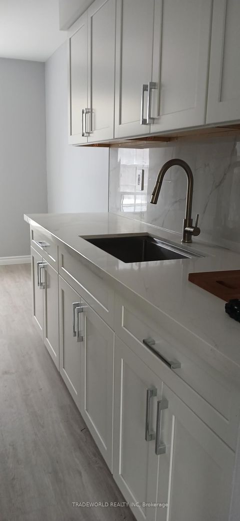 Photo 3 at 56 - 71 Cass Avenue, Sullivan, Toronto