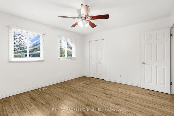 Photo 22 at 17 - 384 Limeridge Road E, Bruleville, Hamilton