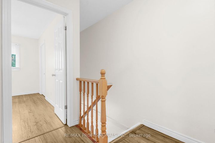 Photo 31 at 17 - 384 Limeridge Road E, Bruleville, Hamilton