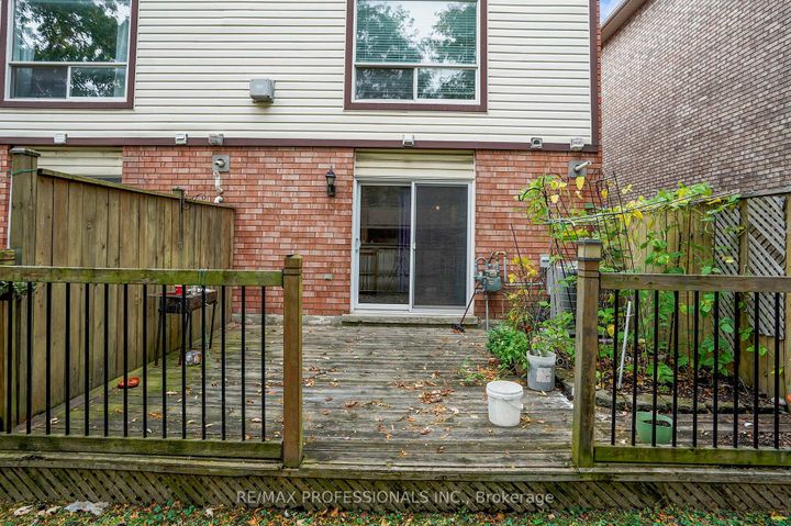 Photo 38 at 17 - 384 Limeridge Road E, Bruleville, Hamilton