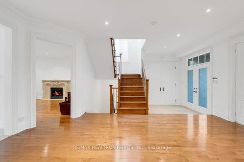 Photo 3 at 93 Oak Avenue, South Richvale, Richmond Hill