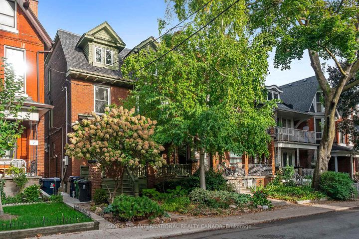 Photo 2 at 277 Crawford Street, Bellwoods, Toronto