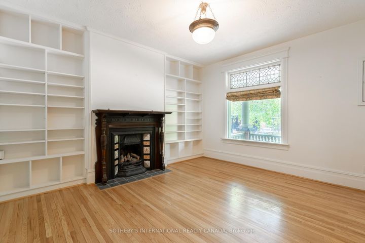 Photo 5 at 277 Crawford Street, Bellwoods, Toronto